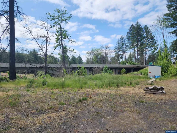 22986 N Fork Rd SE, Lyons, OR 97358