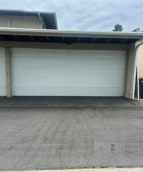 1728 Westcliff Dr #18 — Photo 5