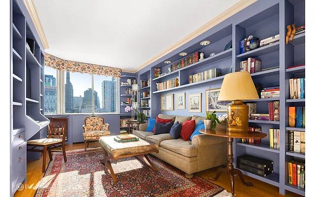 Sold by Douglas Elliman | media 24