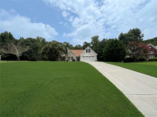 3720 Scotland Ln, Snellville, GA 30039