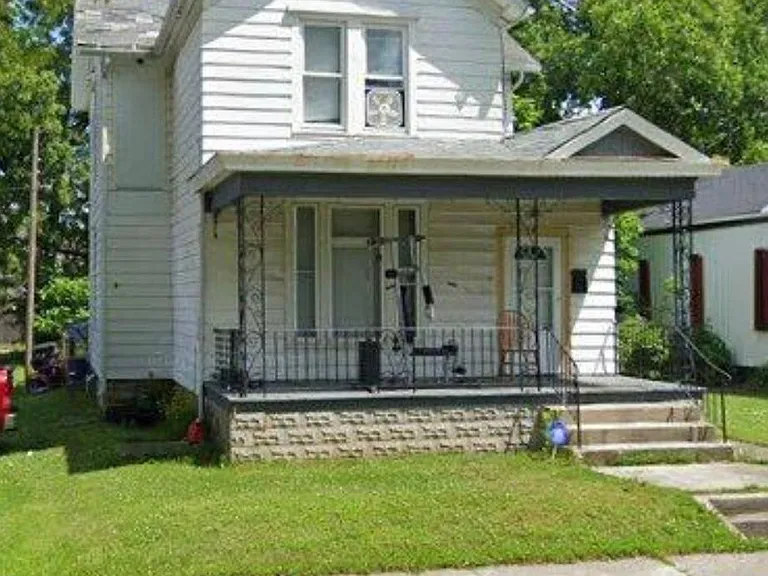 231 E Dewald St — Photo 1