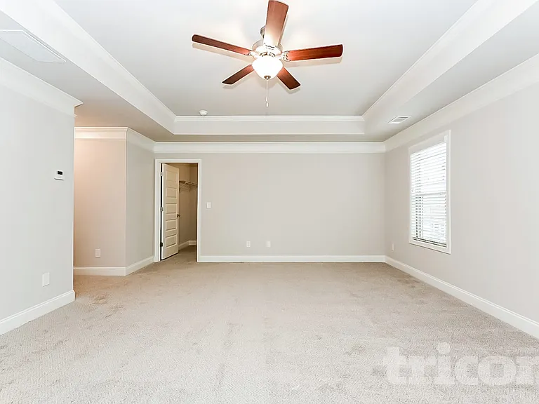 817 Crescent Way — Photo 7