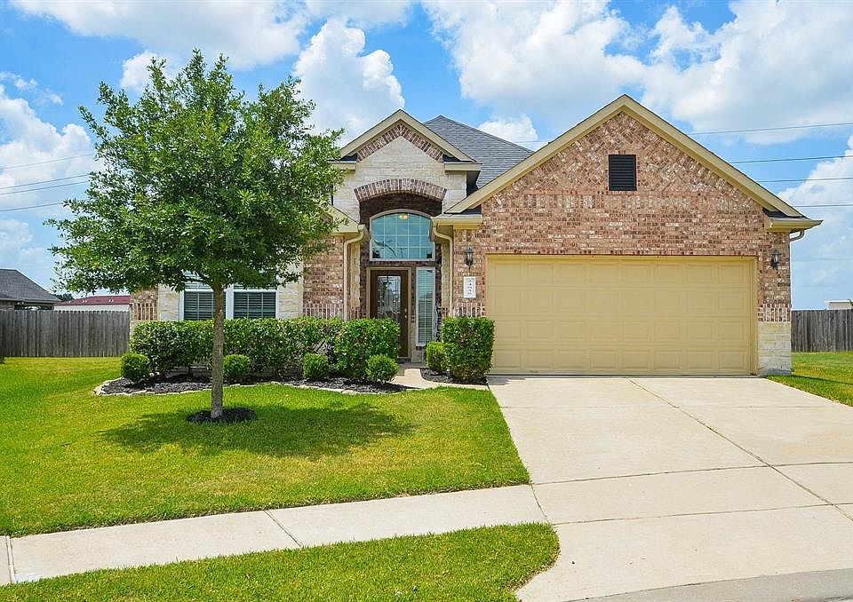 1st image of 24835 Colonial Maple Dr