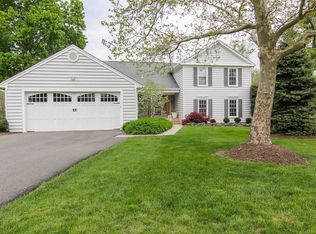 15020 Greymont Dr, Centreville, VA 20120