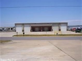 980 Runway Ave, Conway, AR 72032