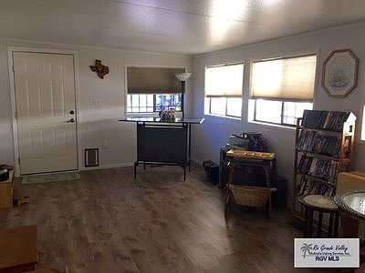 4th image of 25379 Goldenrod Ln