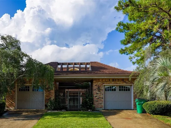 210 Intrepid Dr, Slidell, LA 70458