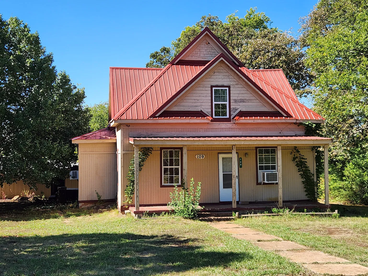 109 Osage Street- Redbird - 1 — Photo 1