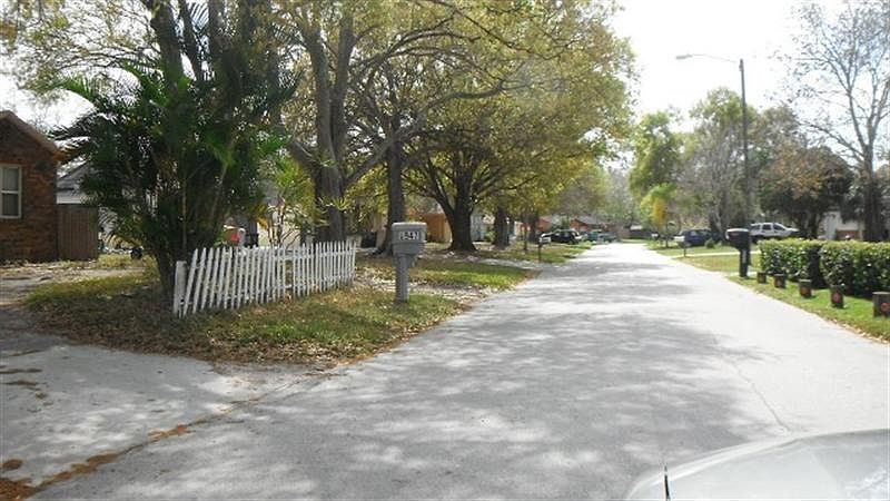 2nd image of 8923 67th St