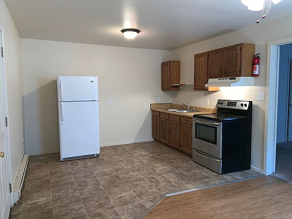 5th image of 212 N West St #B