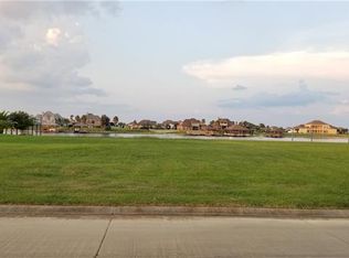 1105 Lakeshore Blvd, Slidell, LA 70461