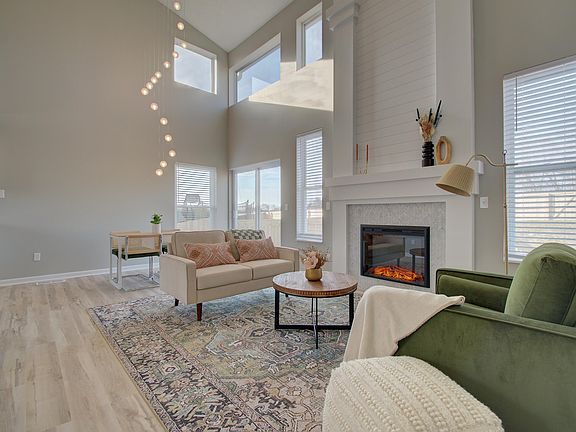 3rd image of 7369 Cumberland Cir