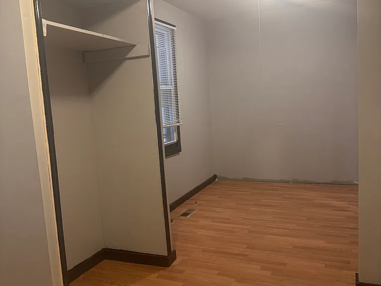 9548 S Avenue M #1 — Photo 6