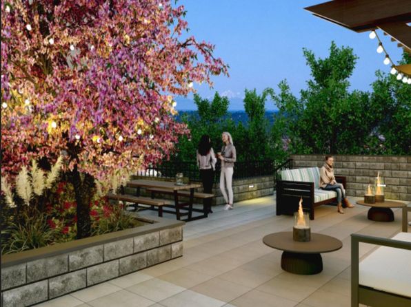 1051 James Ave #101, Coquitlam, BC V3K 1S6