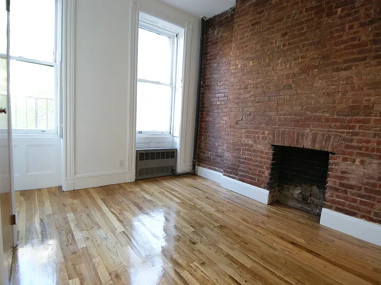 42 Morton St #5F — Photo 2
