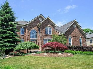2217 Gray Fox Ct, Ann Arbor, MI