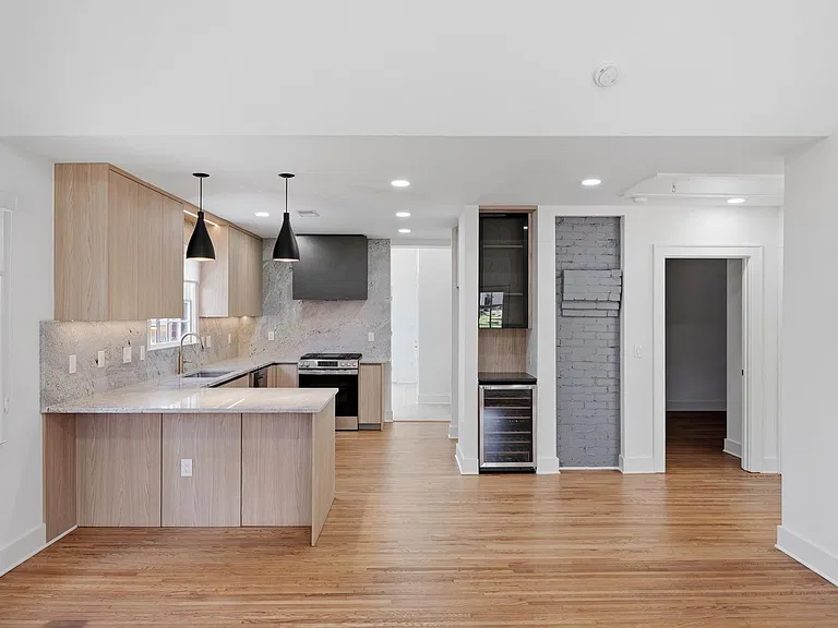 1838 Merriman Ave — Photo 11