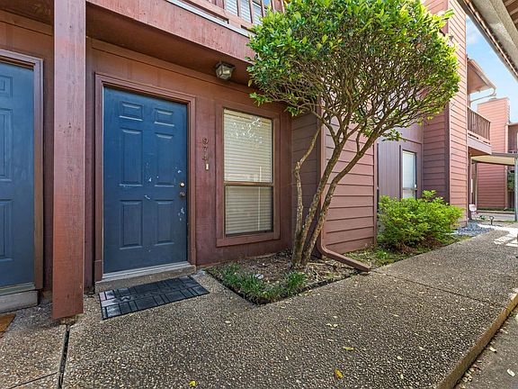 2nd image of 974 Ridgepoint Ct #974