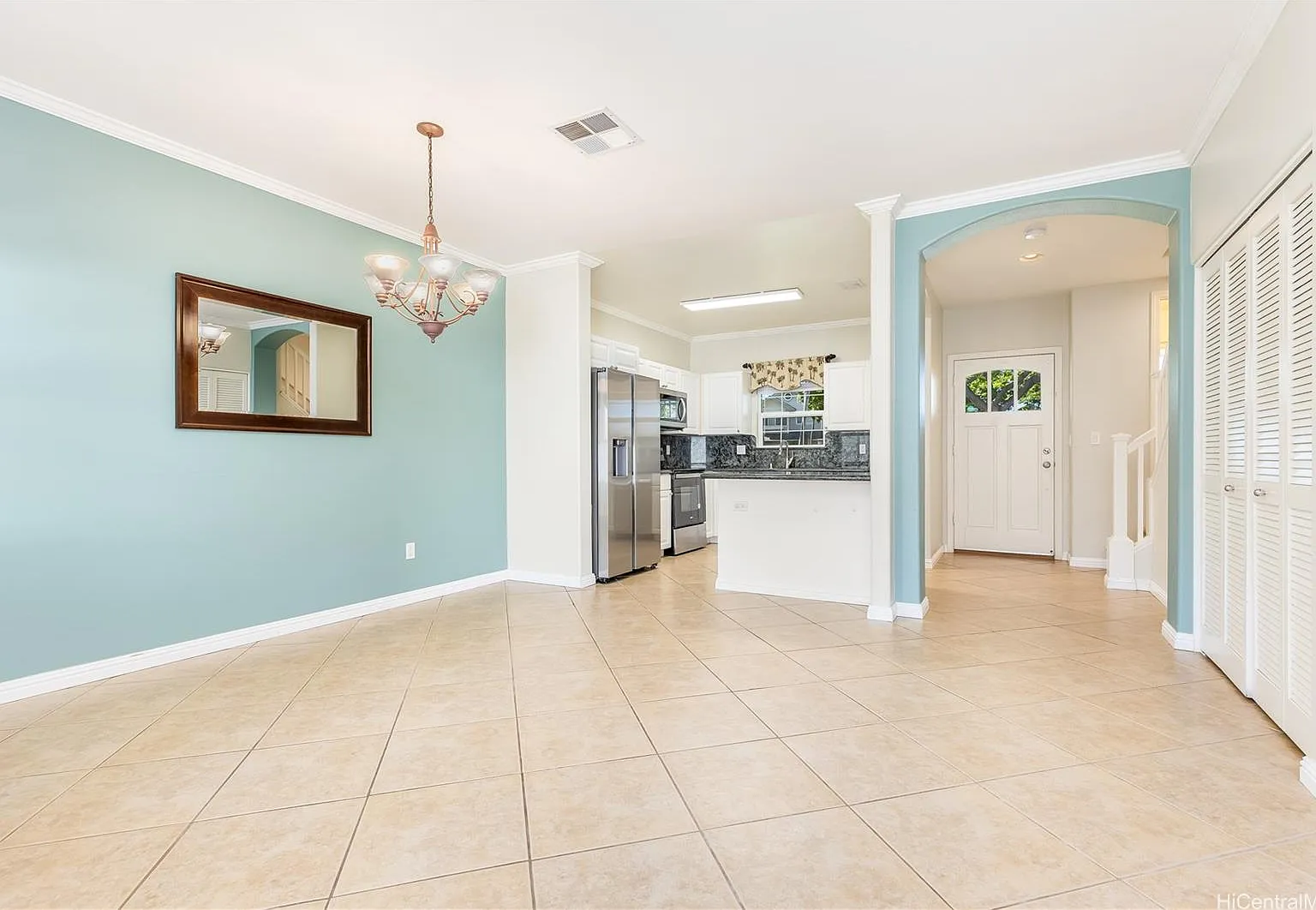 3 bed, 2.5 bath, 1130 sqft, $3,800 — Photo 1