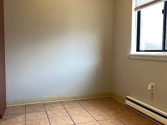 5th image of 18 Magnolia Hill Ct #18