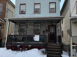 744 Trumbull St, Elizabeth City, NJ 07201