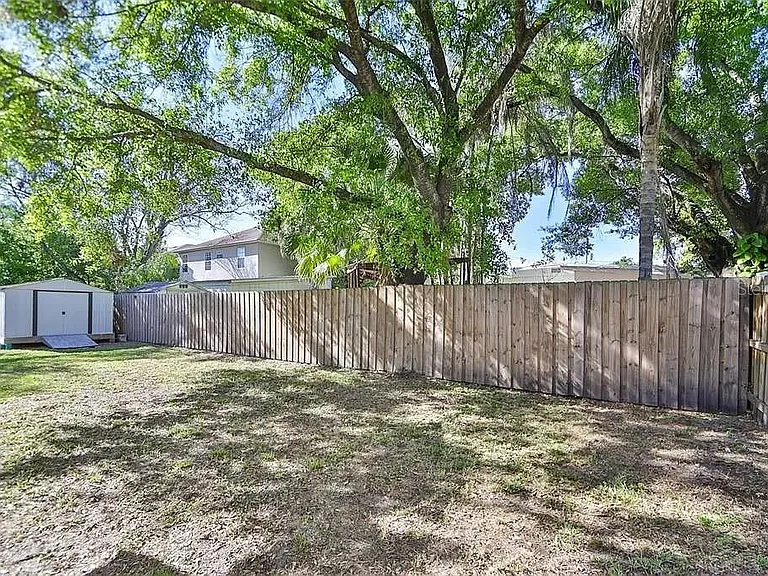 3219 W Leroy St — Photo 21