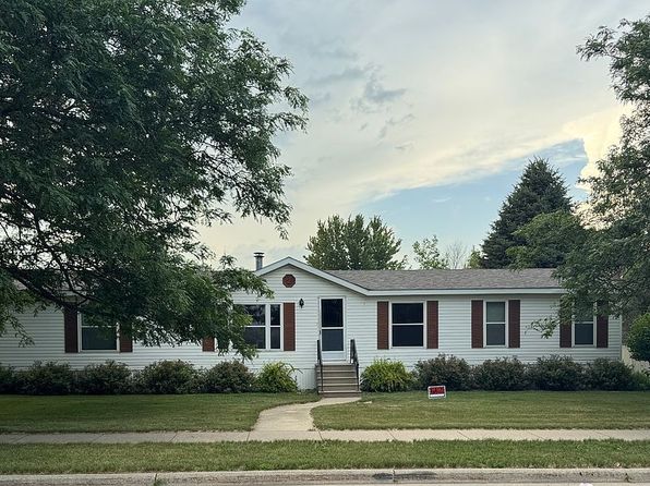 700 N Redbird Pl