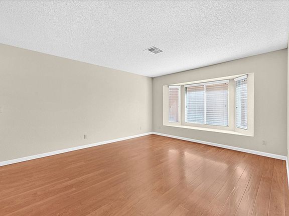 3rd image of 2337 Tinsley Ct