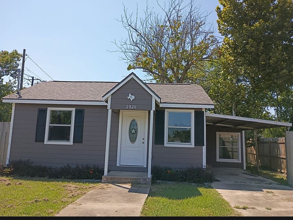 1st image of 2820 Moore Ave
