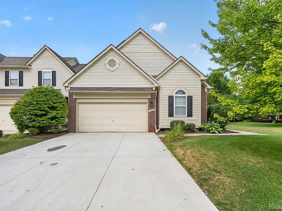 1st image of 156 Morgan Dr #18