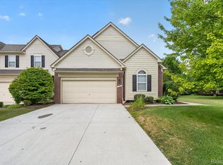 156 Morgan Dr #18, Canton, MI 48188