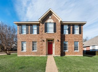 200 Moss Dr, Cedar Hill, TX 75104