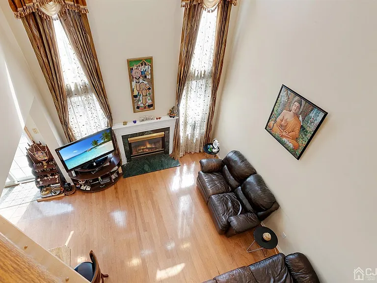 303 Pheasant Run — Photo 28
