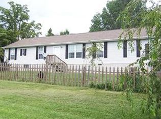 120 Raspberry Point Ln, Flat Rock, NC 28731