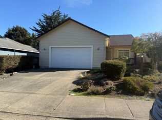 929 Seagate, Coos Bay, OR 97420