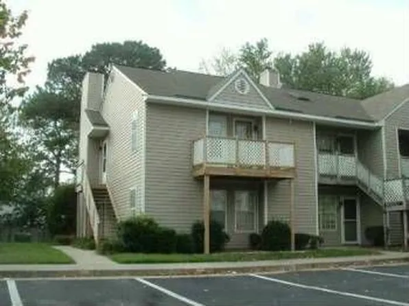 231 Lantana Ln #A, Hampton, VA 23669