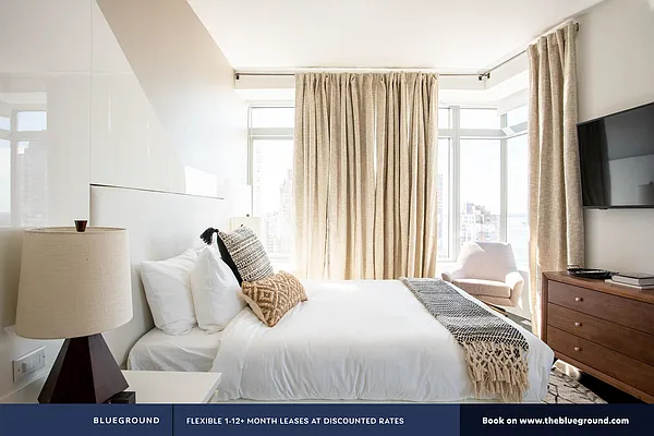 Rented by The Blueground | media 30