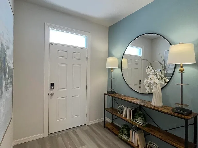 12838 SW Forli Way — Photo 2