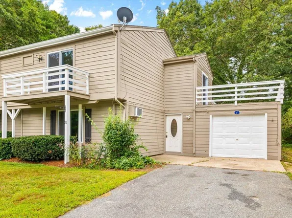 21 Surrey Lane UNIT 21, Buzzards Bay, MA 02532
