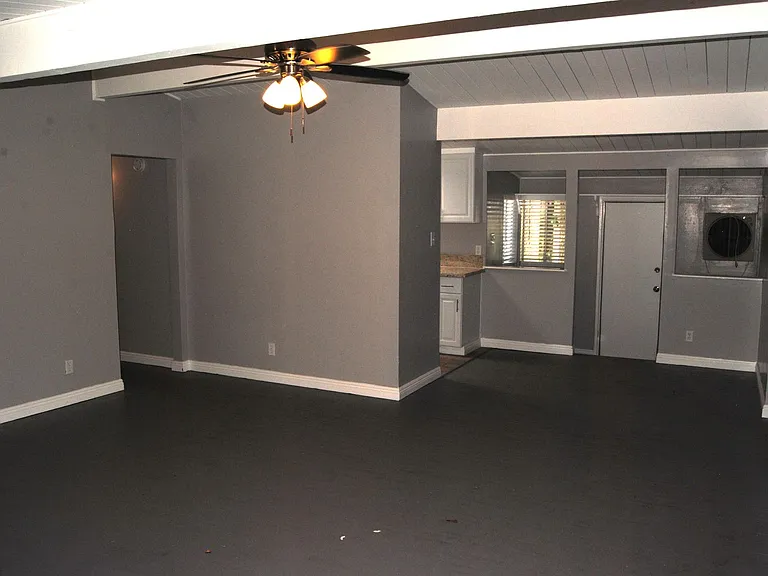 9 Dunlap St — Photo 2
