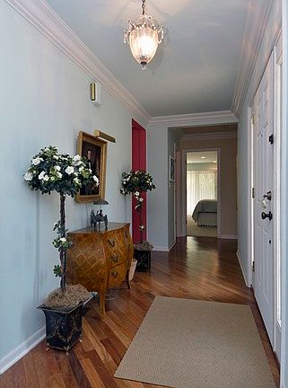 2nd image of 1005 W Wildwood Dr