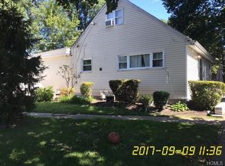11 Crystal Ln, Brentwood, NY 11717