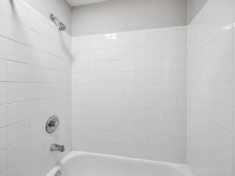 802 Stanford — Photo 22
