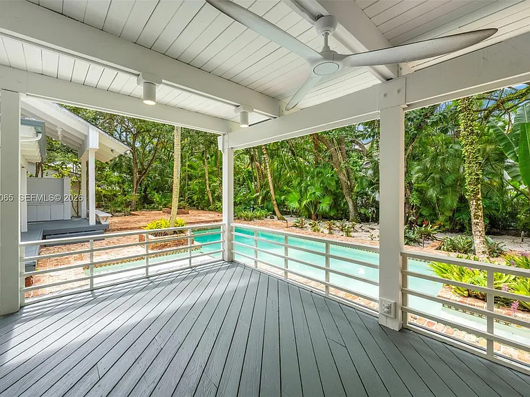5600 Oakwood Ln — Photo 28