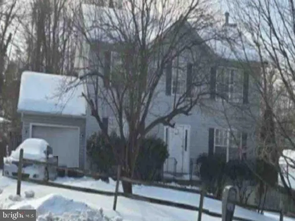 4605 Wheeler Rd, Oxon Hill, MD 20745