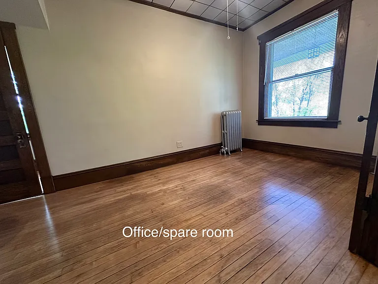 263 Silver St — Photo 5