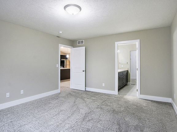 4th image of 13872 Westwood Ln