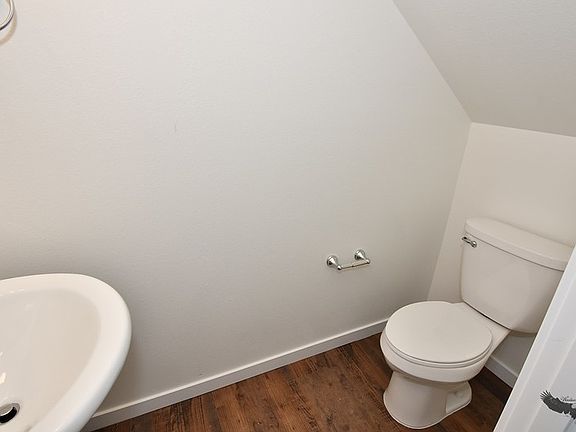 4th image of 130 Lewis St Unit 2