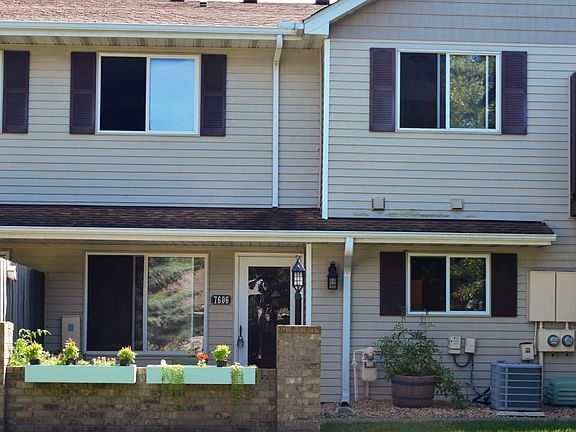 3rd image of 7606 15th Street Ln N
