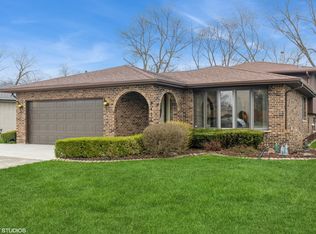 8424 Natchez Ave, Burbank, IL